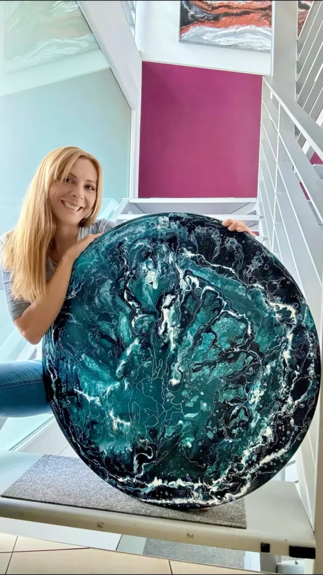 It’s important ⁣
to remember⁣
that we all have ⁣
MAGIC inside us.⁣
⁣
-J.K. ROWLING⁣
⁣
💫✨🌊✨💫⁣
⁣
#fluidart #theoceaninside
